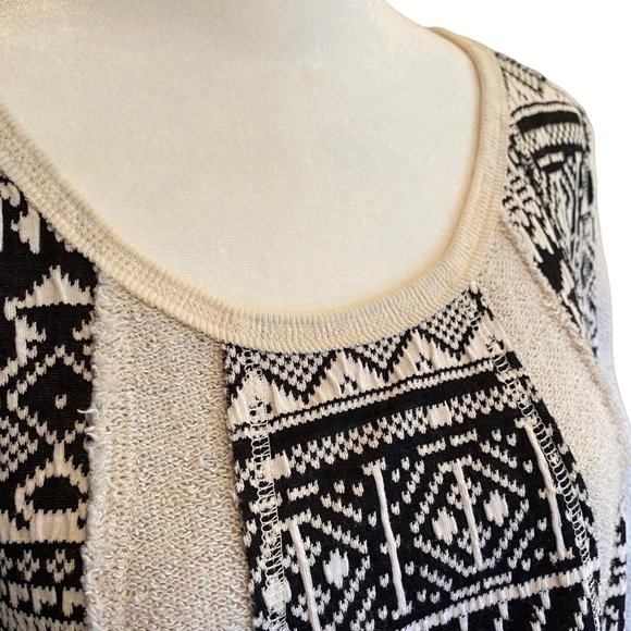 Lilka by Anthropologie Boho Geometric Swing Sweater Top - Picture 7 of 10